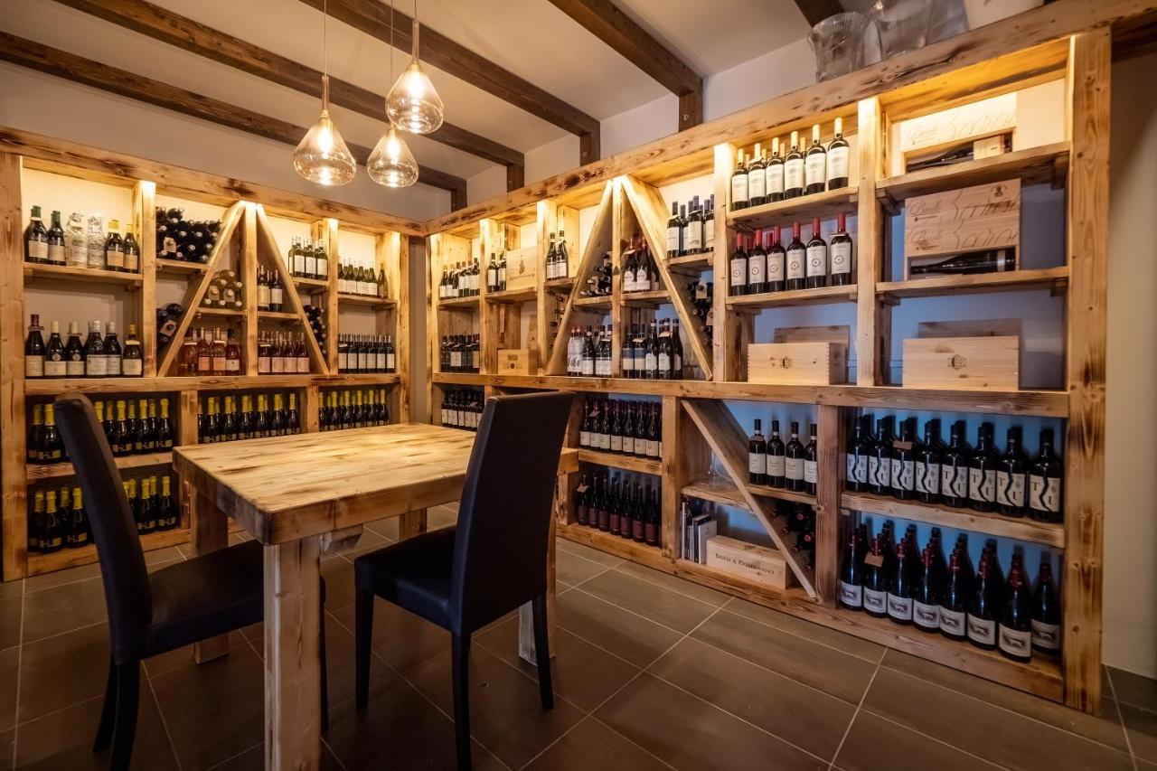 مادجوني Casa Corsetti - Locanda E Ristorante المظهر الخارجي الصورة